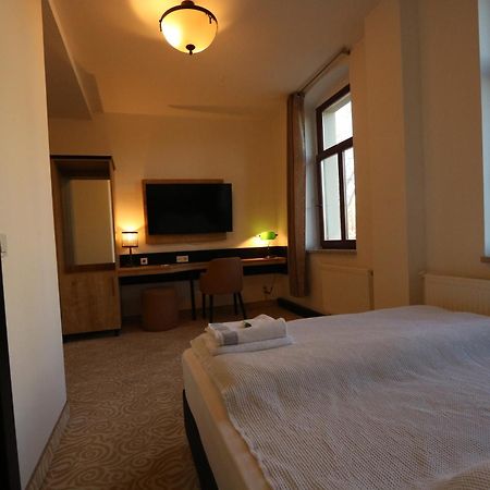 Am Fluss Saale Otel Weißenfels Dış mekan fotoğraf
